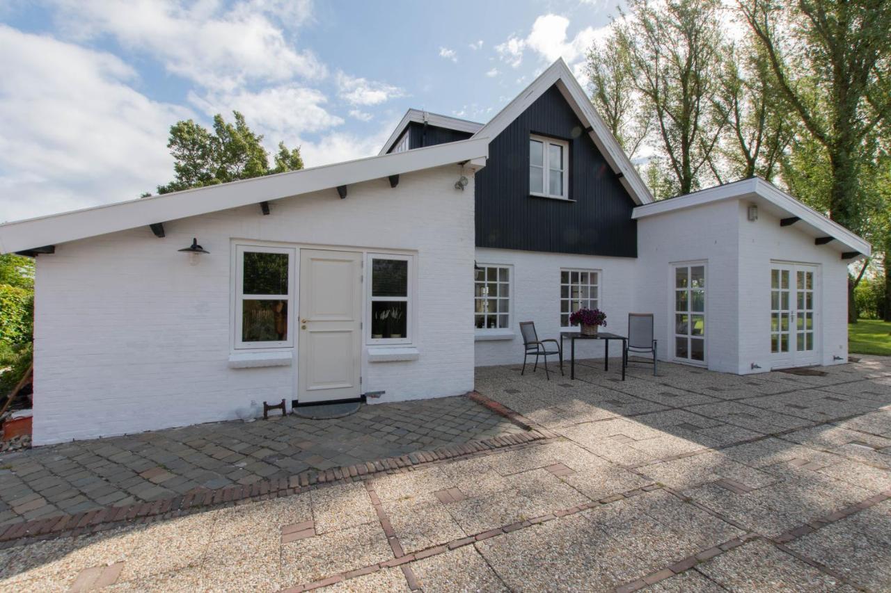 Prachtig Gelegen Vrijstaand Landhuis Hansweert Exterior photo
