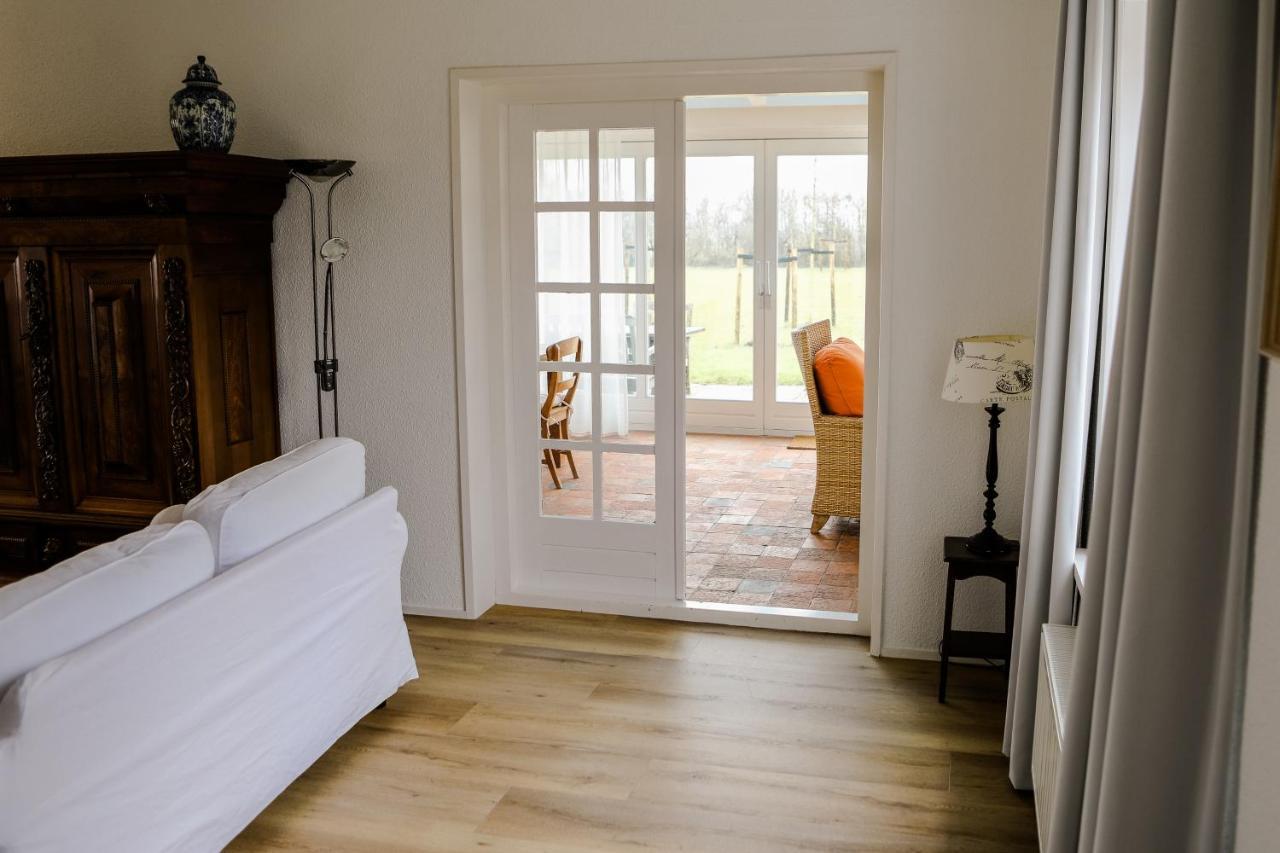 Prachtig Gelegen Vrijstaand Landhuis Hansweert Exterior photo
